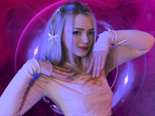 EmilyVeski's Live cam group shows Profile Image